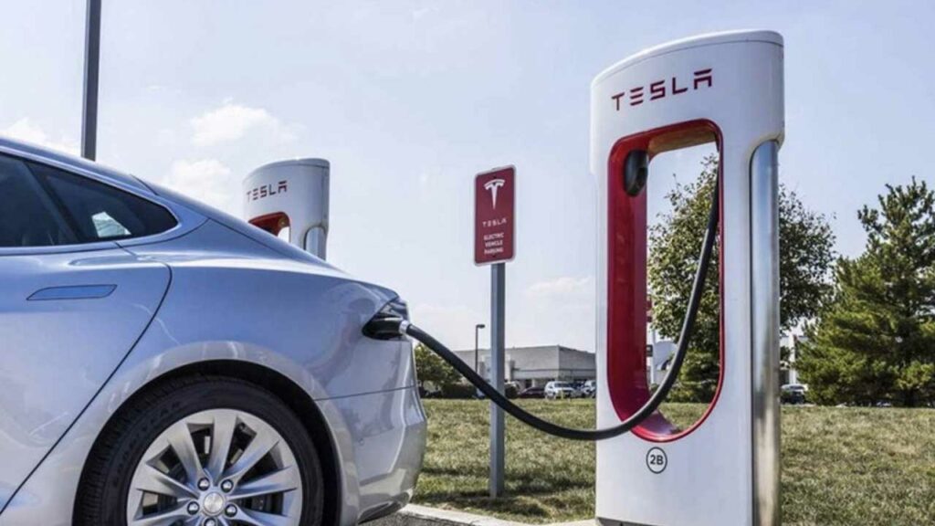 Tesla supercharger network