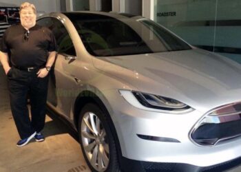 steve wozniak tesla