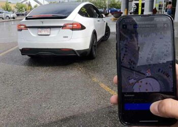 Tesla Smart Summon Feature