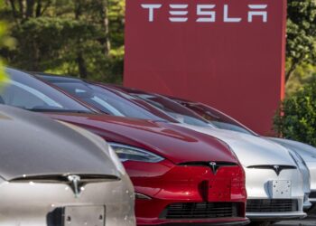 tesla 2 million units recall