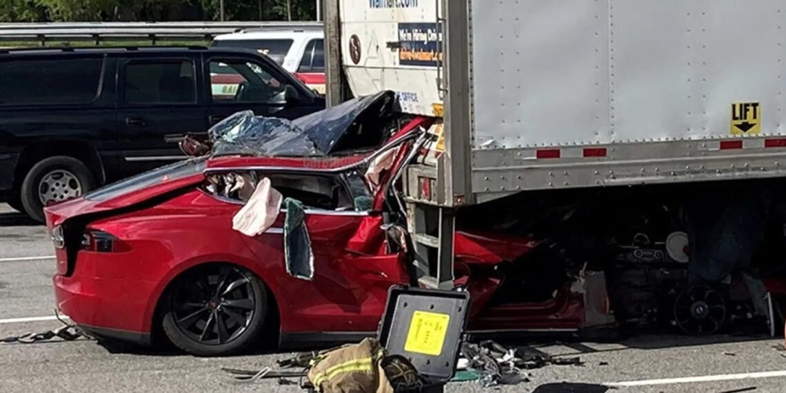 Tesla crash more than gas-powered cars