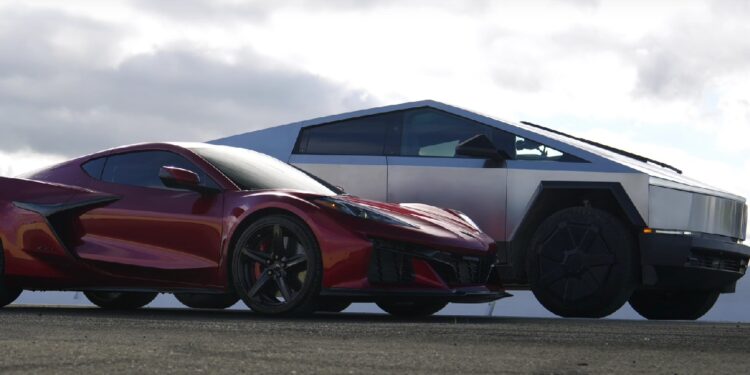 Tesla Cybertruck vs Corvette Z06 Drag and Rolling Race